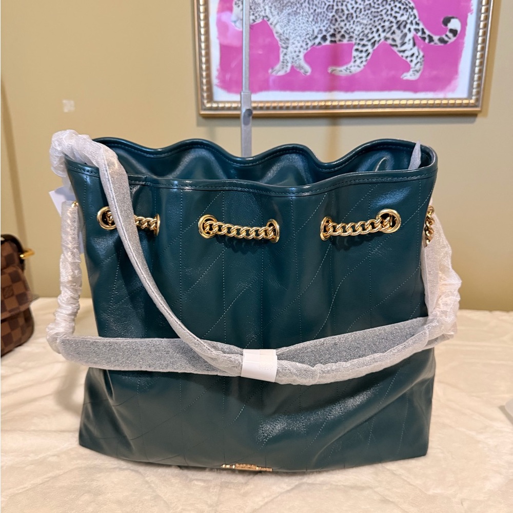 Coach Evelyn Large Shoulder Bag NWT